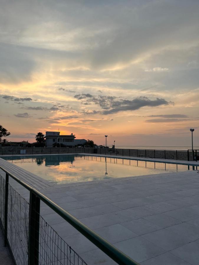 Villa Vista Mare Bari Exteriör bild